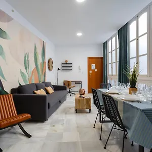serenissima-apartment-by-cadiz4rentals.hotelsincadiz.net/